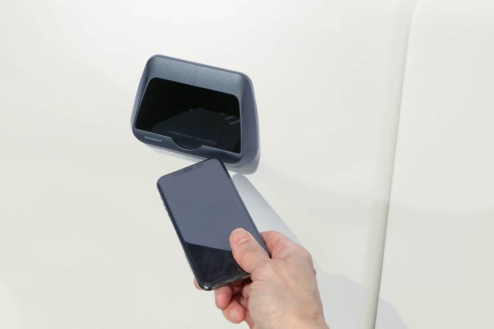 Scanstrut Nest phone cubby