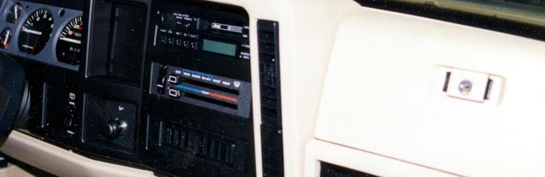 1990 Jeep Cherokee Factory Radio 1990 Jeep Cherokee Factory Radio