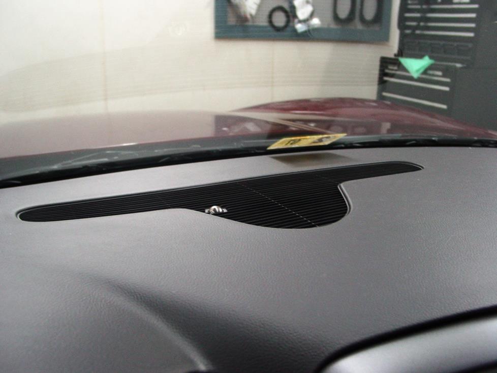 Chevy Corvette center dash speaker