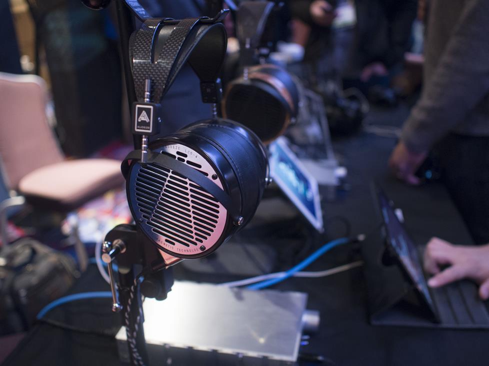 Audeze LCD-4 on display