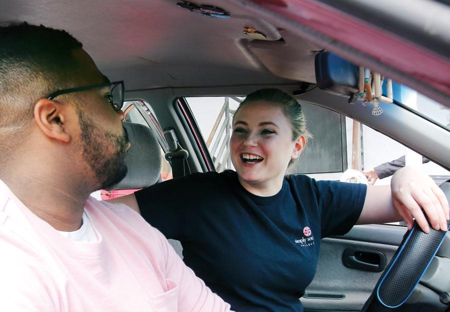 Quinn and Cam in car