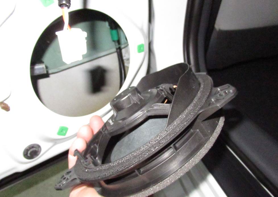 toyota camry rear door speaker