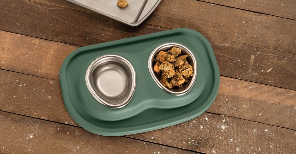 WeatherTech Double Low Pet Feeding System - Two 8 oz. bowls with integrated stand and mat