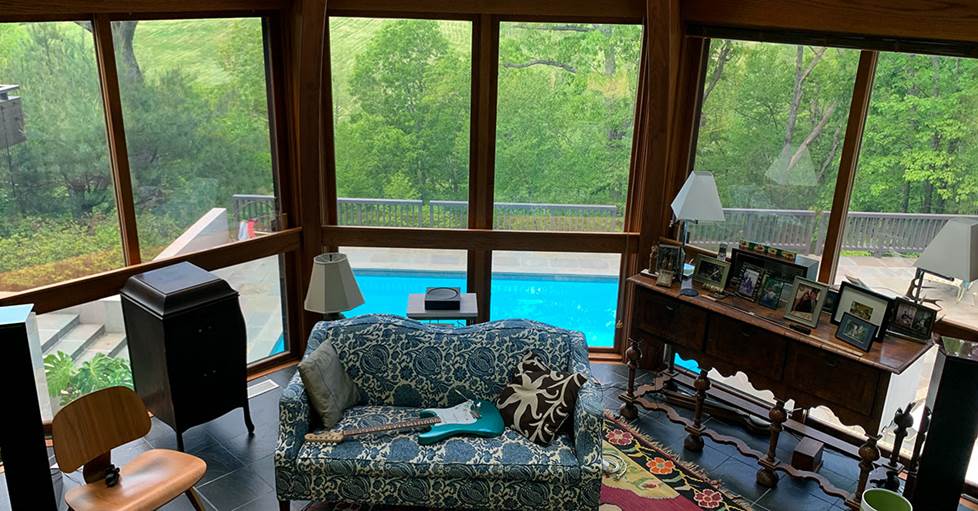 Room located in house called spaceship