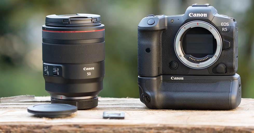 Canon R5 and 50mm f/1.4 lens