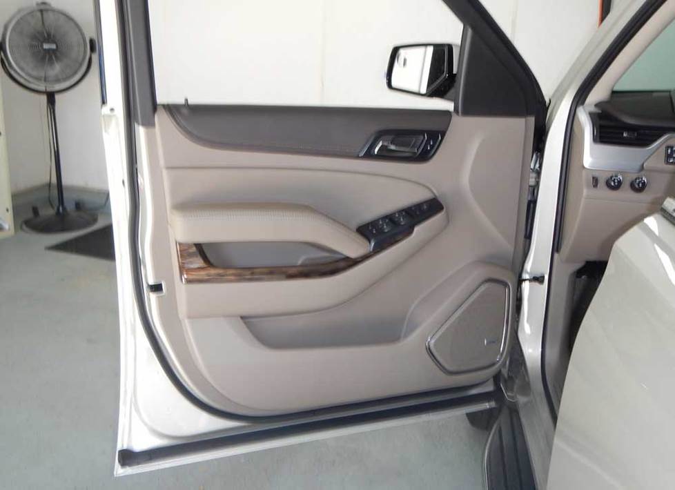 chevy suburban front door speakers