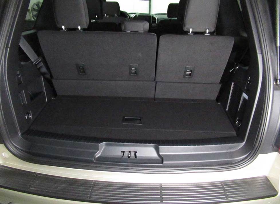 ford expedition cargo area