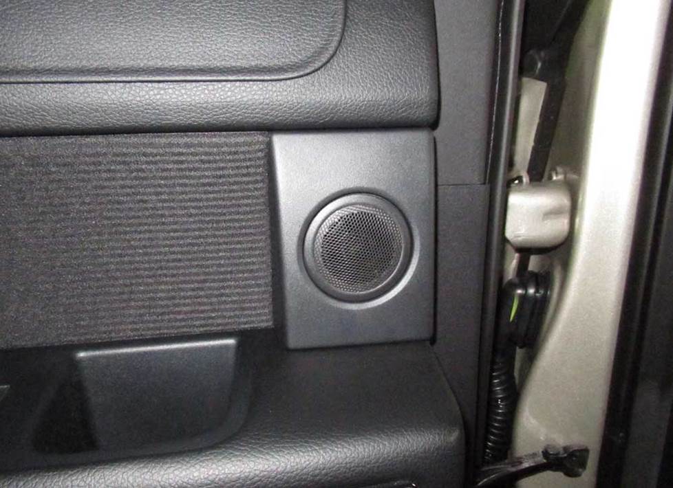 ford expedition rear door speakers