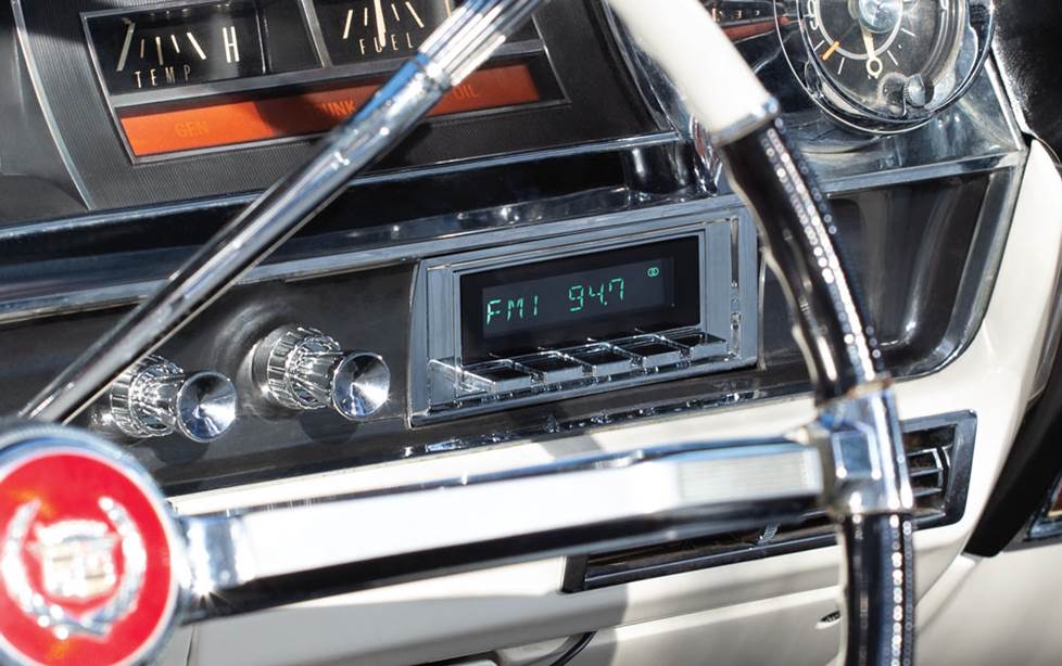 Retrosound stereo in a classic car