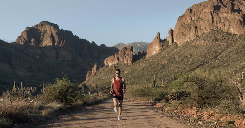 GPS sports watch tracking