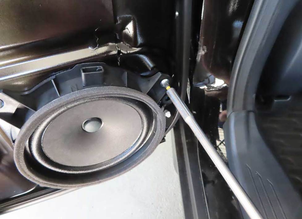 subaru legacy speaker removal