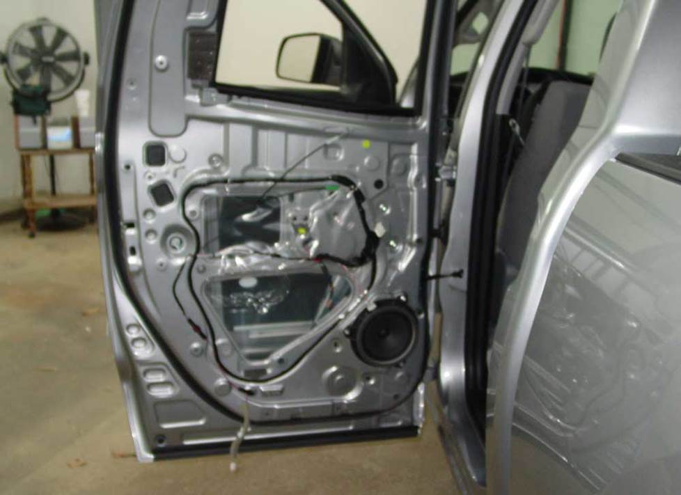 toyota tundra rear door speakers