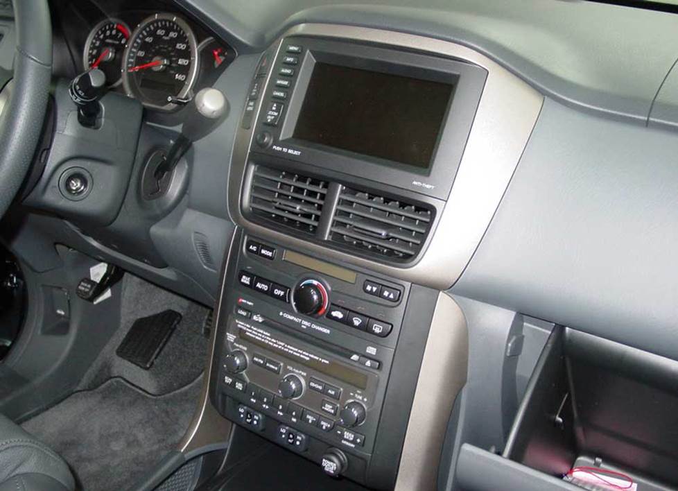 2006-up Honda Pilot radio with navigation