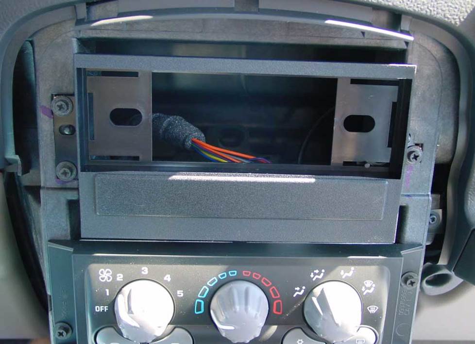 Pontiac Aztek radio kit