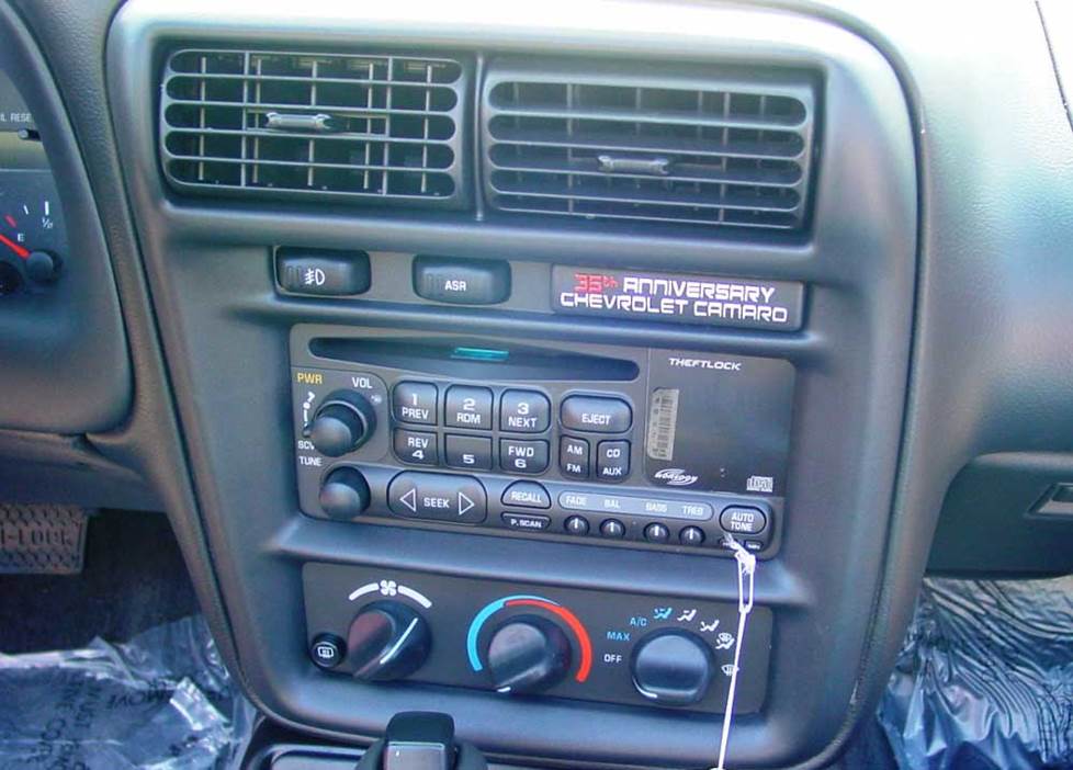 Chevy Camaro radio