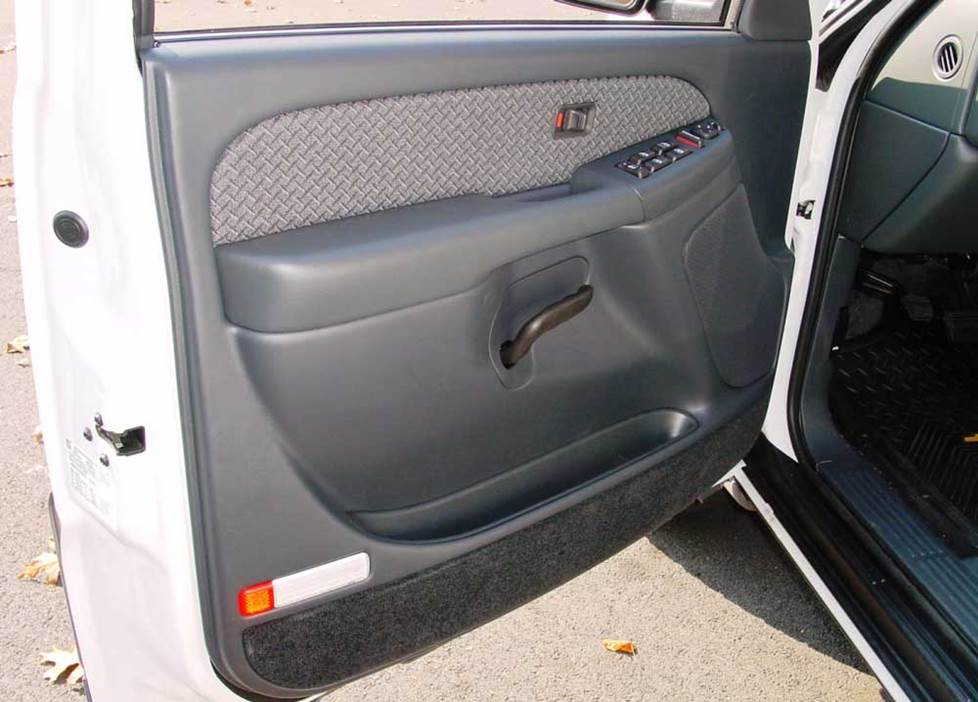 2002 Chevy Avalanche front door
