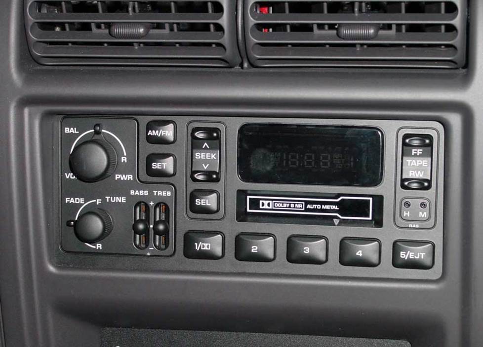 Jeep Cherokee factory radio