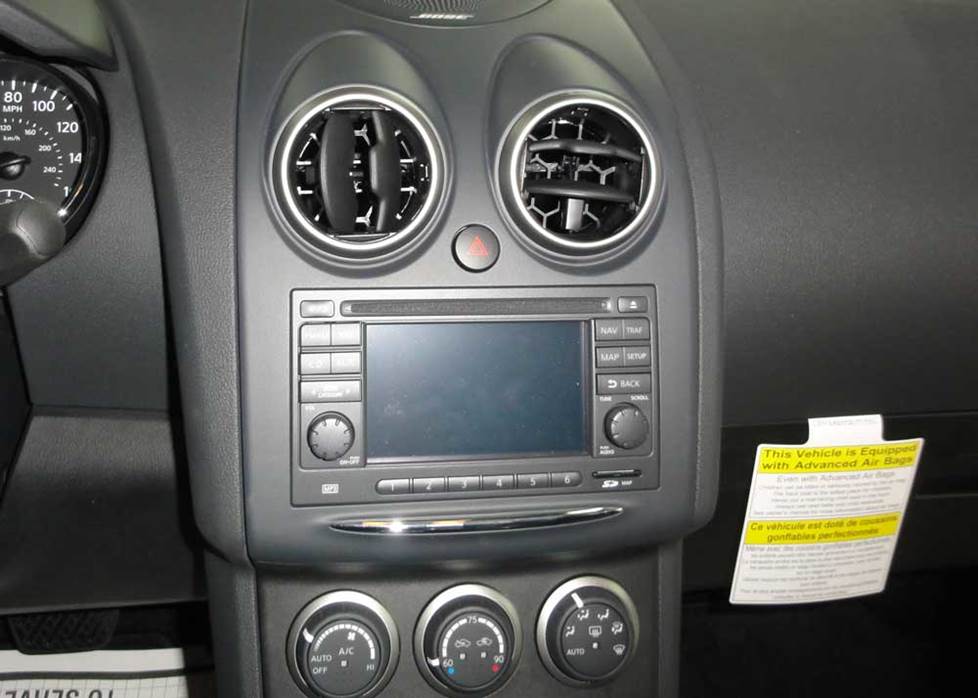 nissan rogue 2011 radio