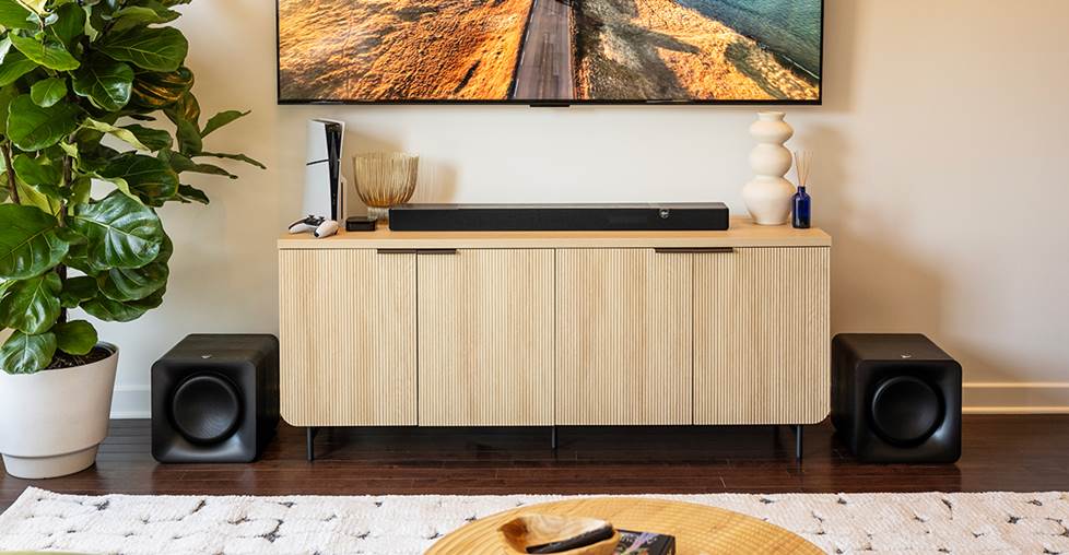 Klipsch Flexus CORE 200 sound bar with two Sub 100 wireless subwoofers