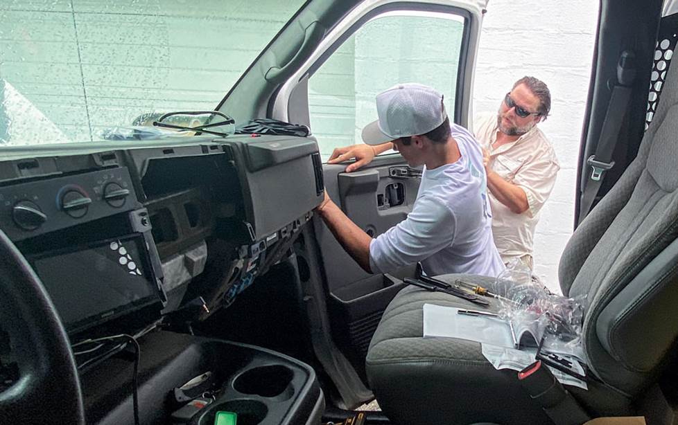 Ethan and Trip removing door panel