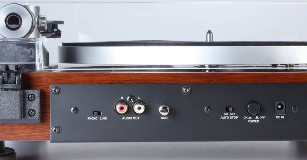Preamp switch turntable