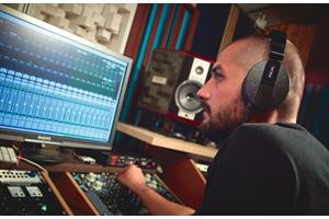 Pro audio headphones