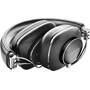 Bowers & Wilkins P7 Fold them up for easy storage