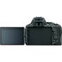 Nikon D5500 Telephoto Lens Kit The vari-angle touchscreen in action