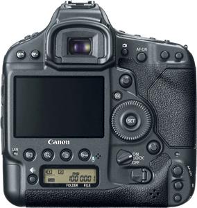 The Canon 1D X features a sophisticated yet logical control interface