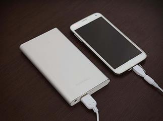 PowerAll Slim w/smartphone