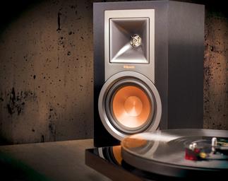 Klipsch R-15PM speakers and Pro-Ject Primary turntable