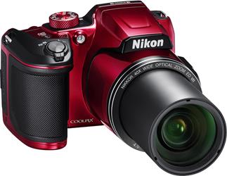 The built-in telephoto lens on the Nikon Coolpix B500 gets you 40X closer to the action.