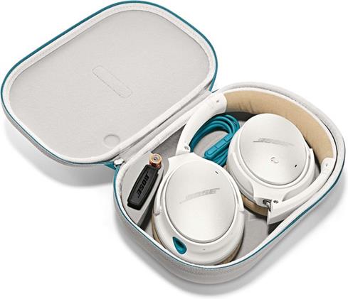 Bose QuietComfort 25 headphones wtih included accessories
