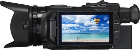 The adjustable OLED touchscreen on the Canon VIXIA HF G40 helps you frame and review each shot.