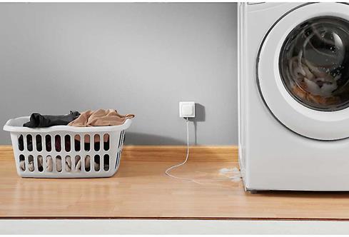 The Honeywell Wireless Water Leak and Freeze Detector tells you about leaks so you can stop them from becoming floods.