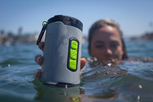 Scosche boomBOTTLE H2O+