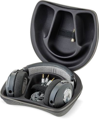 Focal Elegia in case