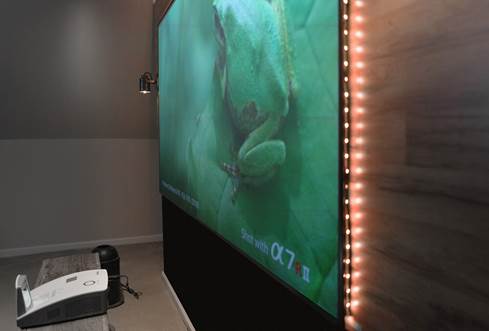 Elite Screen Aeon CLR screen
