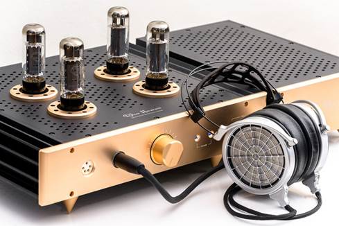 MrSpeakers VOCE with HeadAmp Blue Hawaii amplifier