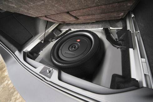 BassHub in trunk