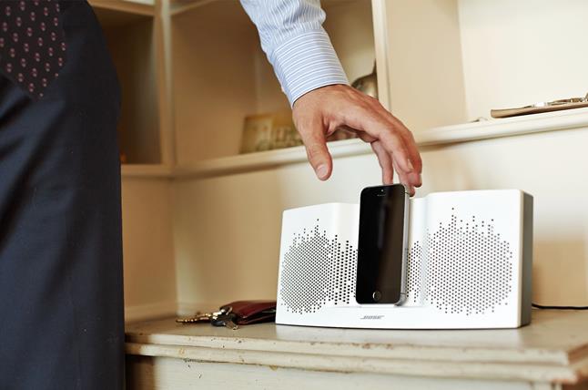 Bose SoundDock XT speaker