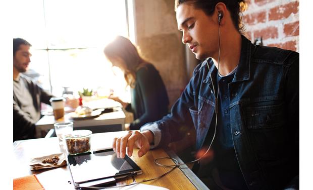 Bose® QuietComfort® 20i Acoustic Noise Cancelling® headphones Plug into your iPad for watching movies (not included)