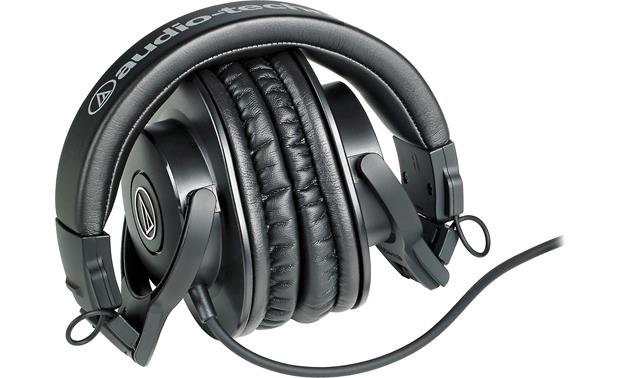 Audio-Technica Podcast Interview System Audio-Technica ATH-M30x headphones. -folding design for compact storage