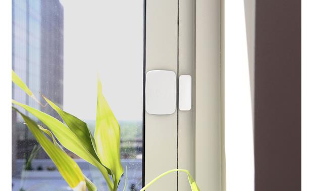 Samsung SmartThings Vacation Home Package Get an alert on your phone if a window or door is opened