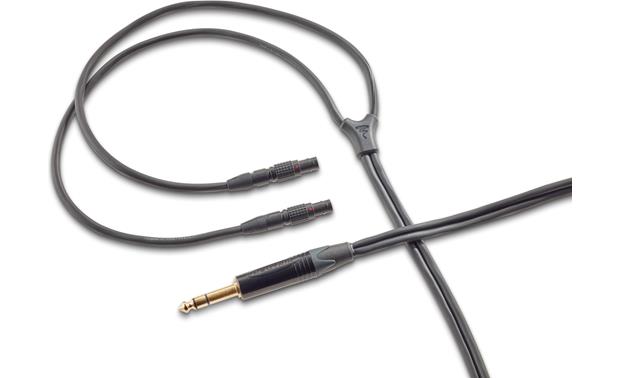 Focal Utopia and Questyle QP2R bundle Close-up of lock-in-place headphone connectors and 1/4" stereo plug