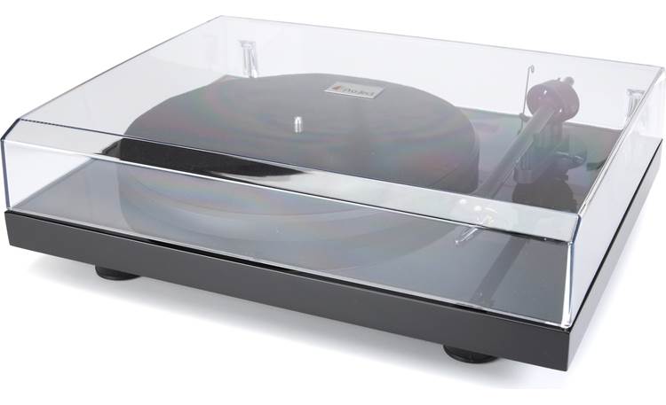 Pro-Ject Debut III Gloss black (dustcover closed)