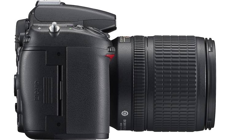 Nikon D7000 Kit Right (with lens attached)