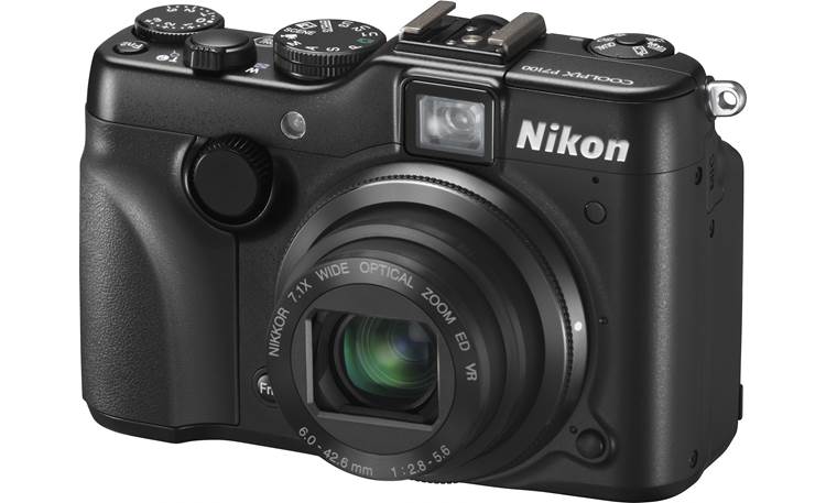 Nikon Coolpix P7100 Front