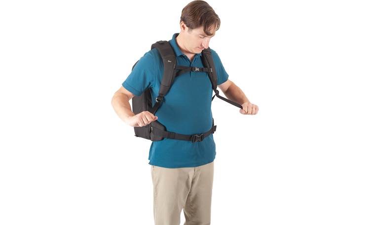 Lowepro Pro Runner 300 AW <!--z-->Adjustable shoulder and waist strap