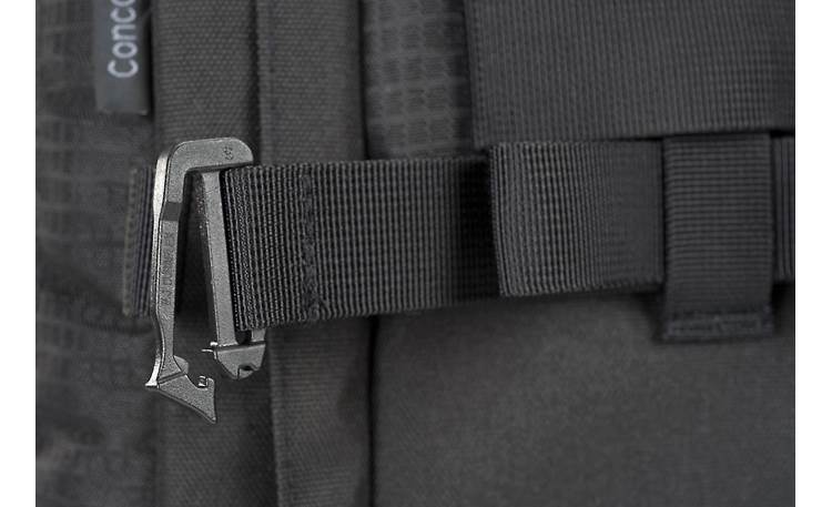 Lowepro Pro Runner 300 AW Quick-release buckles